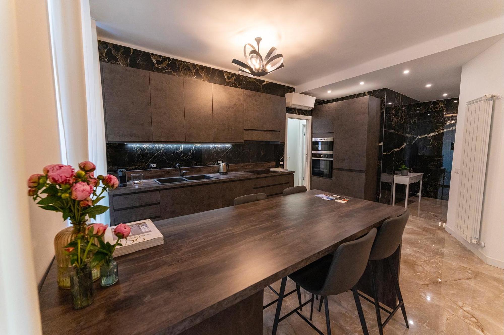 Magic Place Bergamo! Classy Apartment In The Heart Of The City Exterior foto